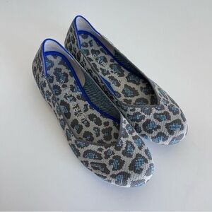 Rothy’s Women RETIRED Grey Spot Round Toe Flats